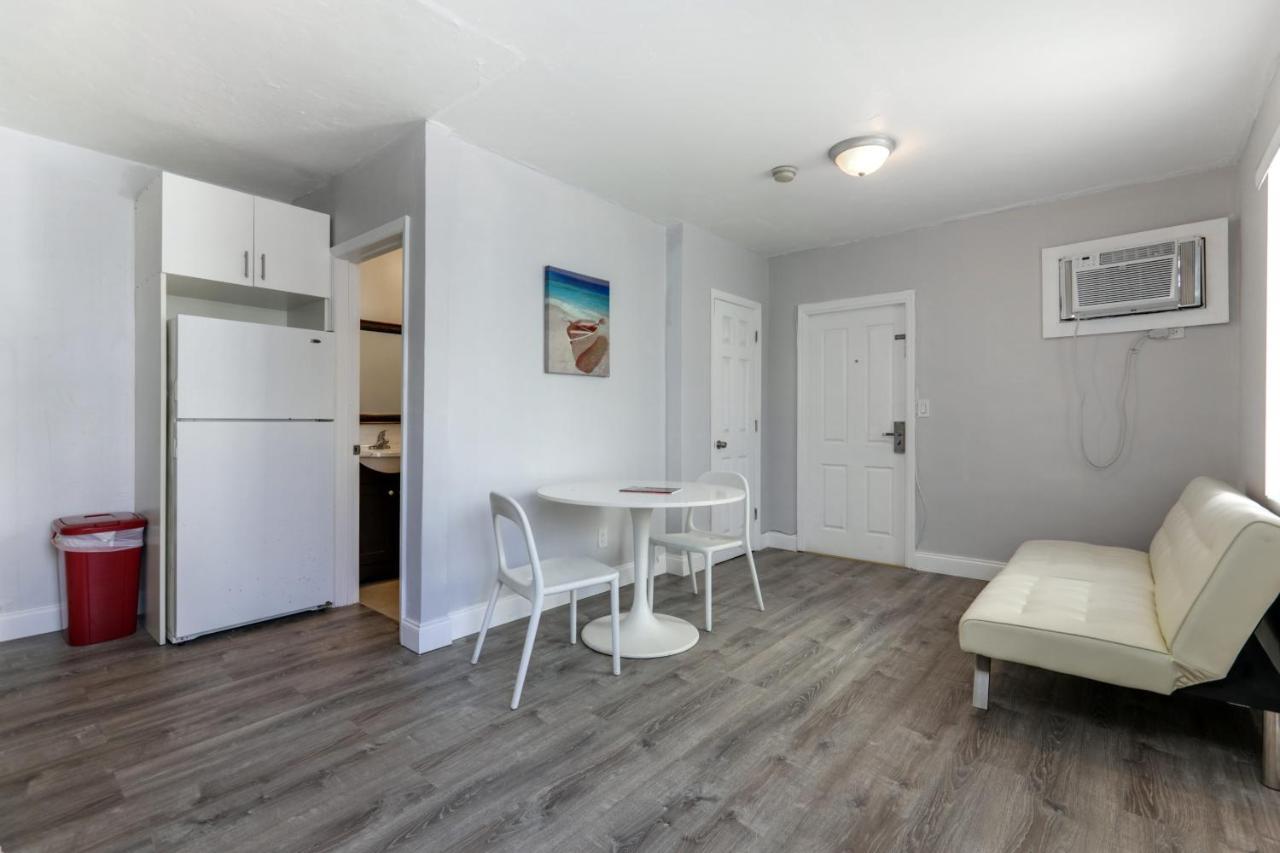 Hollywood Broadwalk Oceanside Hotel מראה חיצוני תמונה