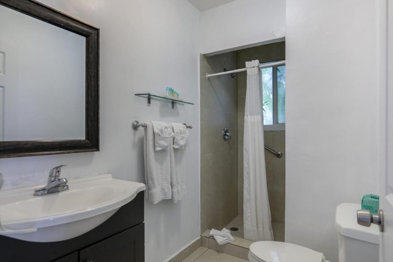 Hollywood Broadwalk Oceanside Hotel מראה חיצוני תמונה