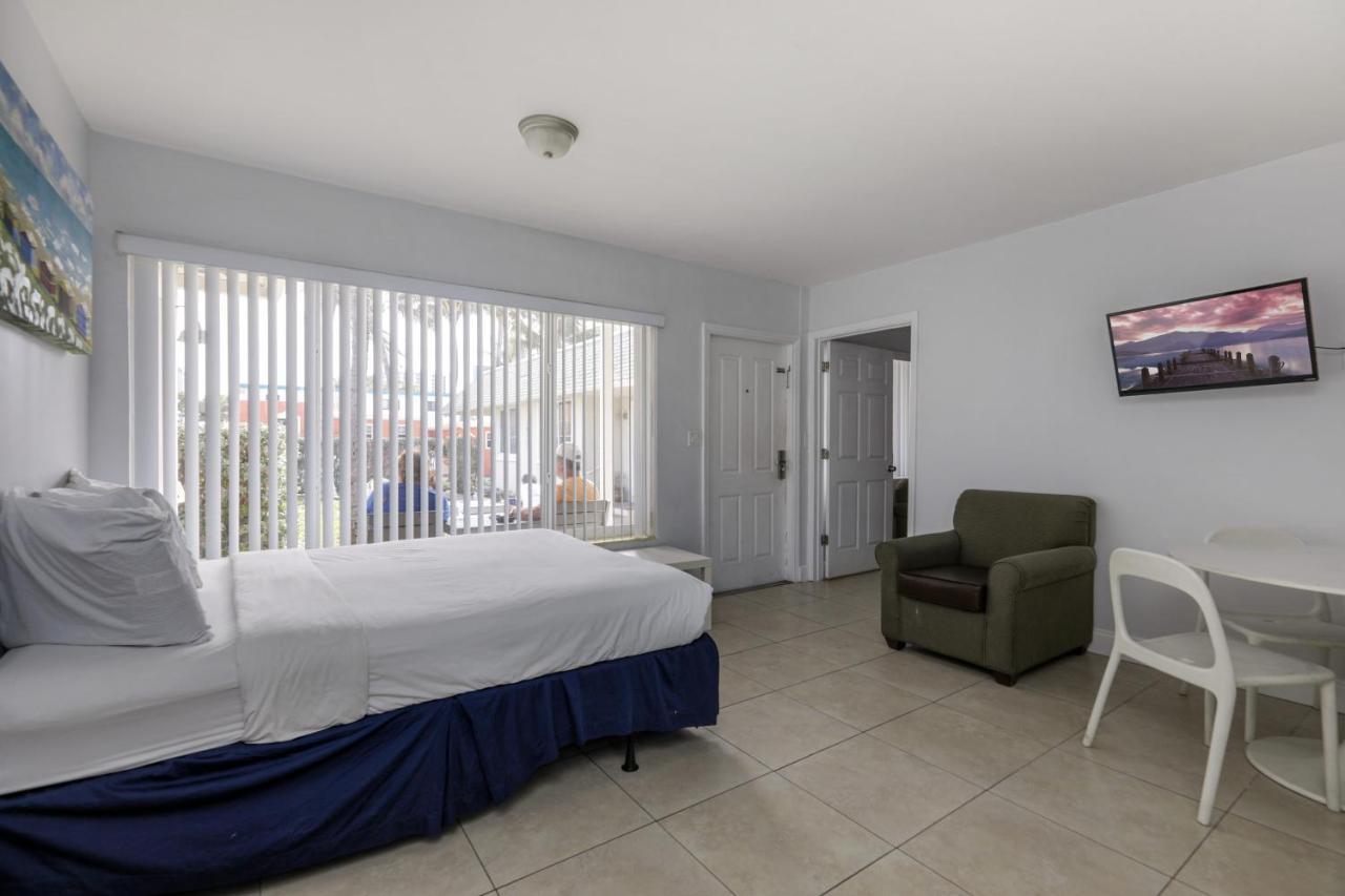Hollywood Broadwalk Oceanside Hotel מראה חיצוני תמונה